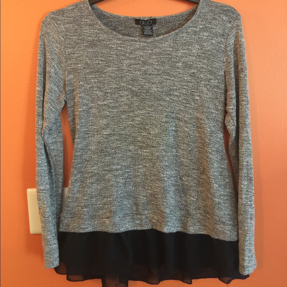DEB knit ruffled top